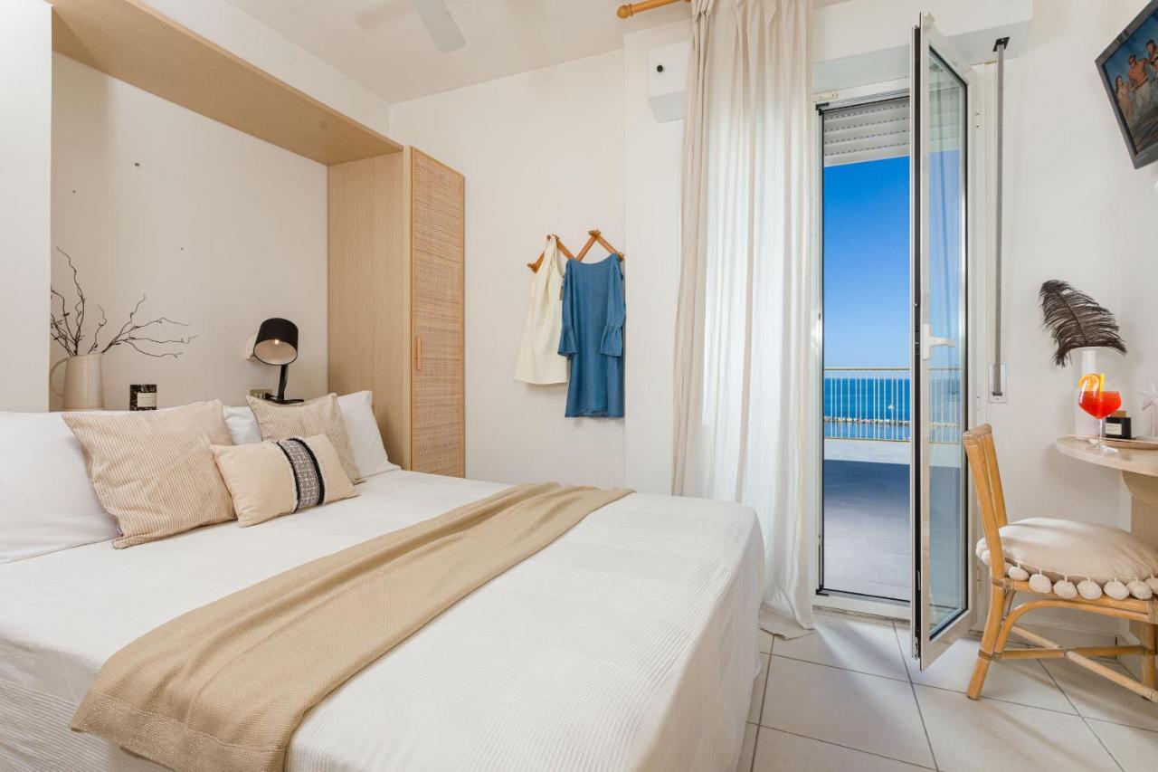 Hotel Teti Белларія-Іджеа-Марина Екстер'єр фото